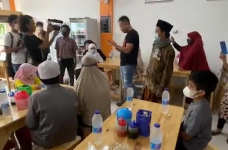 Potret Warung Bakso Vicky Prasetyo (instagram/@baksobossamson)