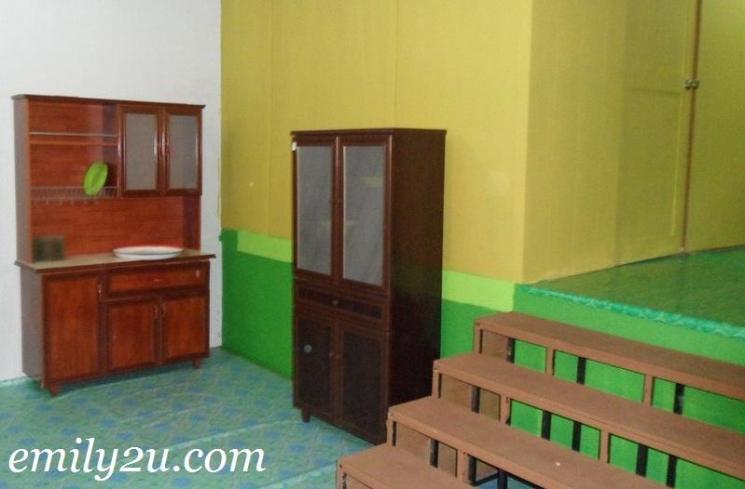  Potret Rumah Upin Ipin di Dunia Nyata (emily2u.com)