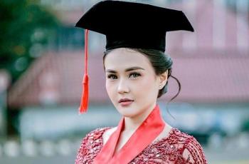 Sarah Gibson, Selebgram yang Menikah Muda dengan Seorang Politisi