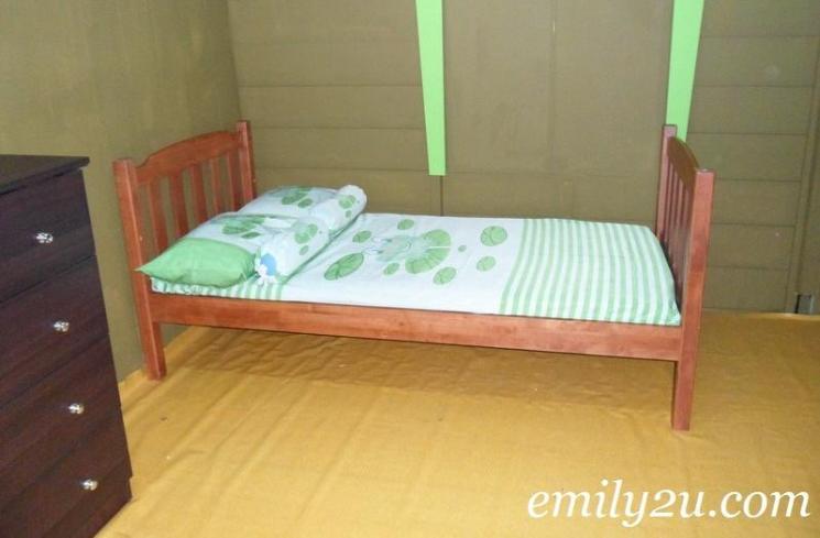  Potret Rumah Upin Ipin di Dunia Nyata (emily2u.com)