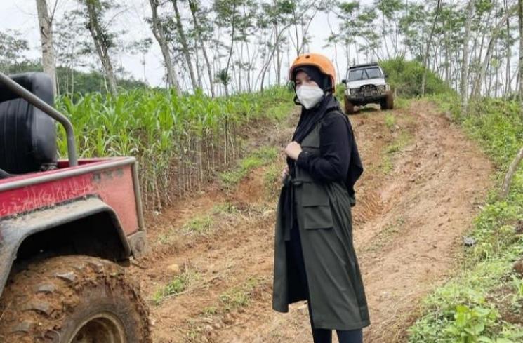 Foto: Gaya Chacha Frederica Jadi Istri Pejabat. (Instagram/chafrederica)