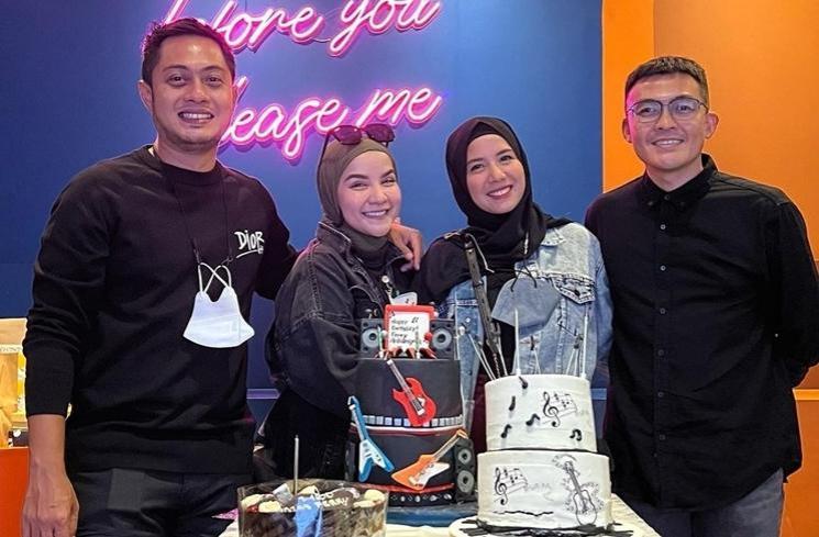 Potret Tya Ariestya Berhijab (instagram/@tya_ariestya)