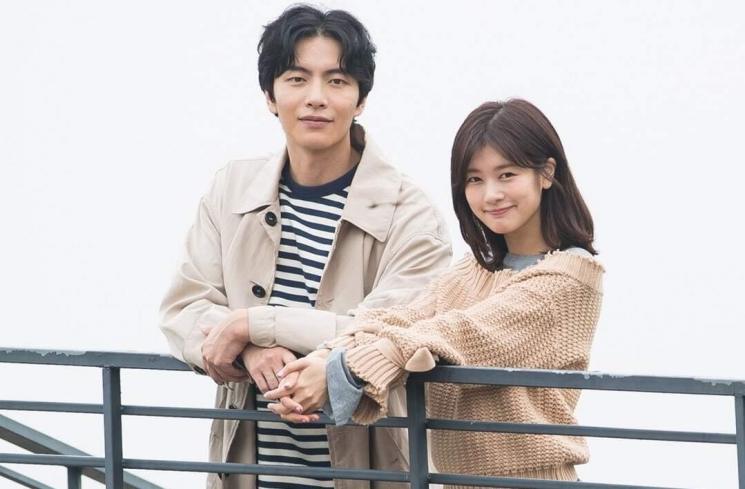 Sinopsis Because This Is My First Life (Soompi)