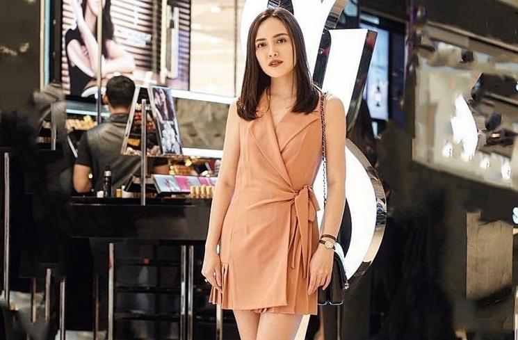credit: Potret Shandy Aulia Pakai Dress Mini (instagram/@shandyaulia)