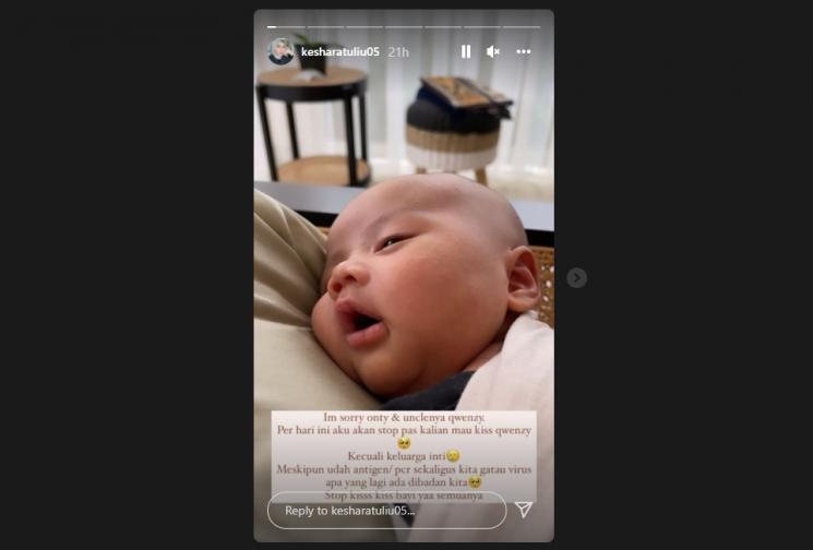Kesha Ratuliu minta orang-orang stop cium baby Qwenzy. (Instagram/kesharatuliu05)