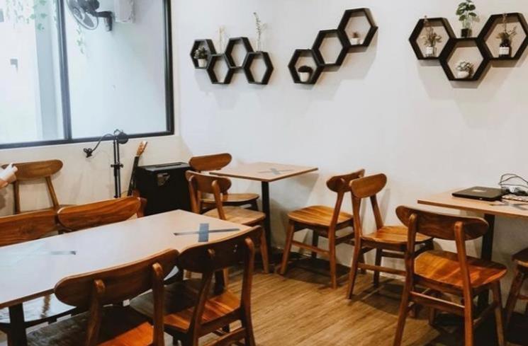 Potret Coffee Shop Ajun Perwira dan Samuel Zylgwyn. (Instagram/@ajunperwira)