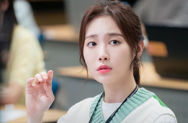 Adu Gaya Yura Girl's Day dan Bona WJSN di Drama Baru. (Instagram/@jtbcdrama)