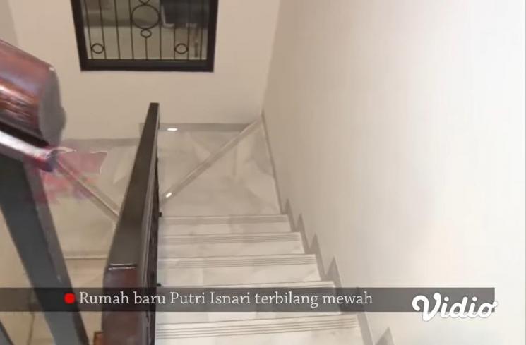 Potret Rumah Putri DA (Instagram/@da4_putri03)