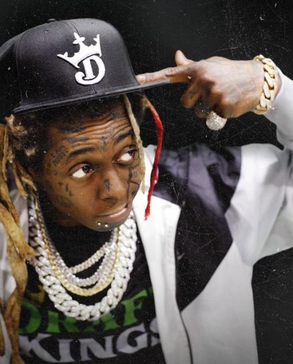 Seleb Hollywood bikin tato di wajah. (Instagram/@liltunechi)