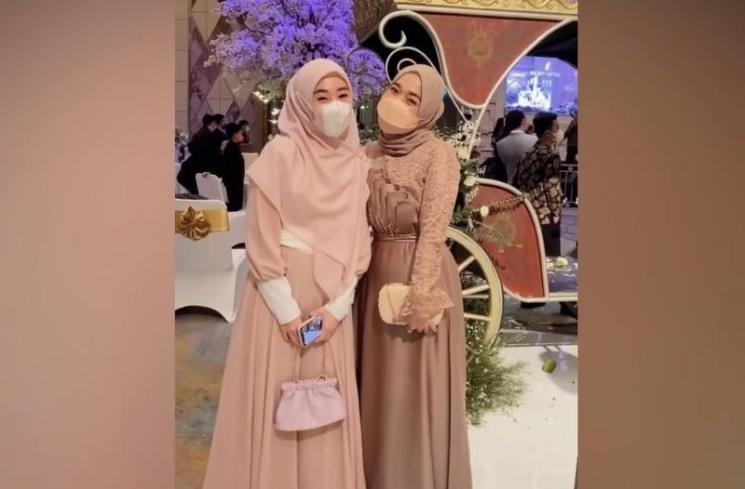 Potret kedekatan Larissa Chou dan Ririe Fairus (Instagram/@ririe_fairus)