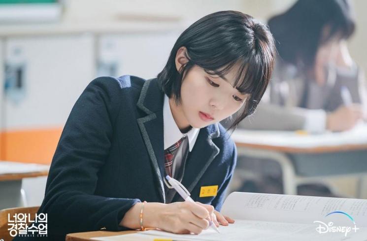 Pesona Chae Soo Bin di Rookie Cops (Instagram/@disneypluskr)