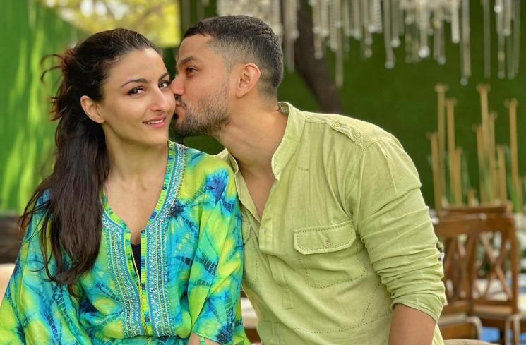 Potret Mesra Soha Ali Khan dan Kunal Kemmu (Instagram/@sakpataudi)