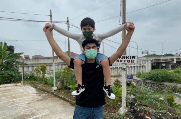 Potret Akrab Rafathar dan Dimas Ahmad. (Instagram/dimas_baam)