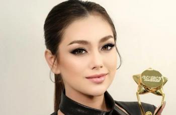 Shalawat Nabi Iringi Celine Evangelista Kasih Santunan ke Yatim Piatu