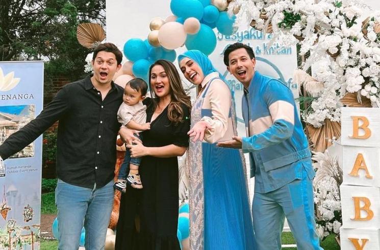 Potret acara Khitan dan Aqiqah anak bungsu Fairuz A Rafiq  (Instagram/@tengkudewiputri_tdp)