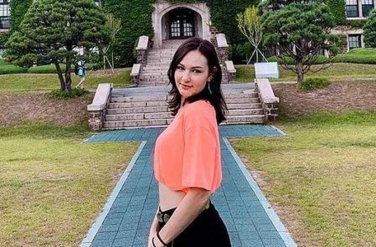 Artis Dikecam Fans K-pop  (Instagram/just_2a)
