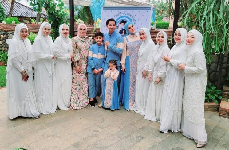 Potret acara Khitan dan Aqiqah anak bungsu Fairuz A Rafiq (Instagram/@luluzakaria70)