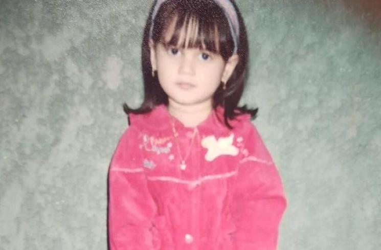 Potret Masa Kecil Cut Meyriska. (Instagram/ir.suryadi_ak)
