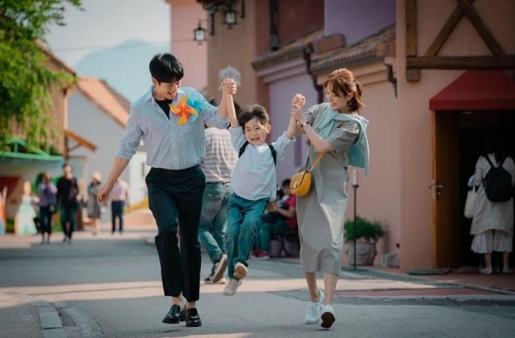 Sinopsis One Spring Night (Soompi)