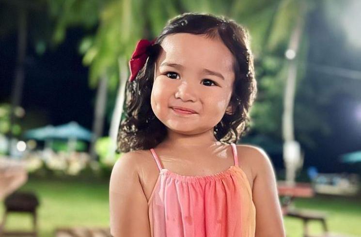 Potret Azzahra Jiwa Cucu Siti Nurhaliza. (Instagram/azzahrajiwaasyraf)