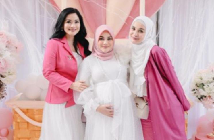 Baby Shower Aurel Hermansyah. (Instagram/@aurelie.hermansyah)