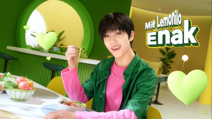 Potret transformasi Jisung NCT (YouTube/Lemonilo)