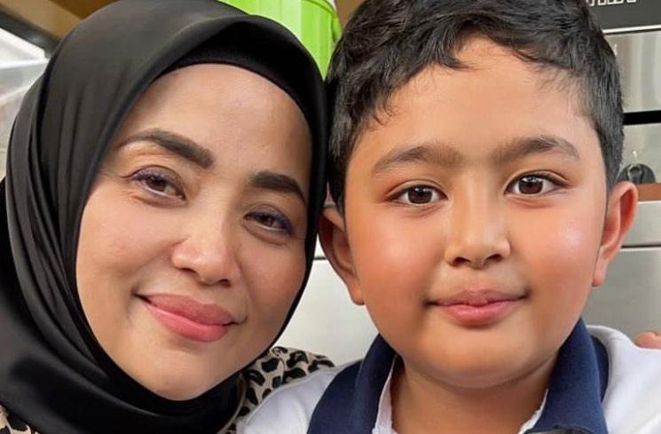 Potret Falhan Abssar Anak Nassar dan Muzdalifah. (Instagram/@muzdalifah999)