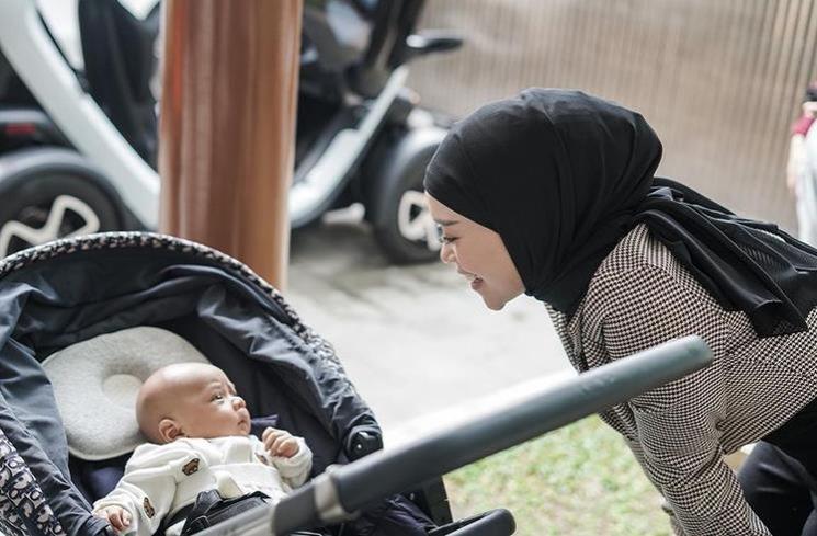 Lesti Kejora dan Baby L. (Instagram/@lestykejora)