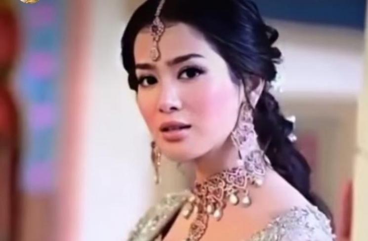 Pesona Bunga Zainal Pakai Lehenga.(Instagram/@bungazainal05)