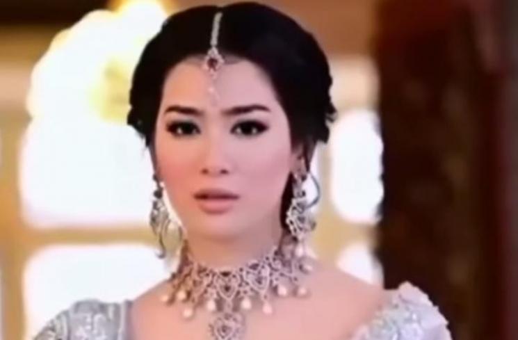 Pesona Bunga Zainal Pakai Lehenga.(Instagram/@bungazainal05)
