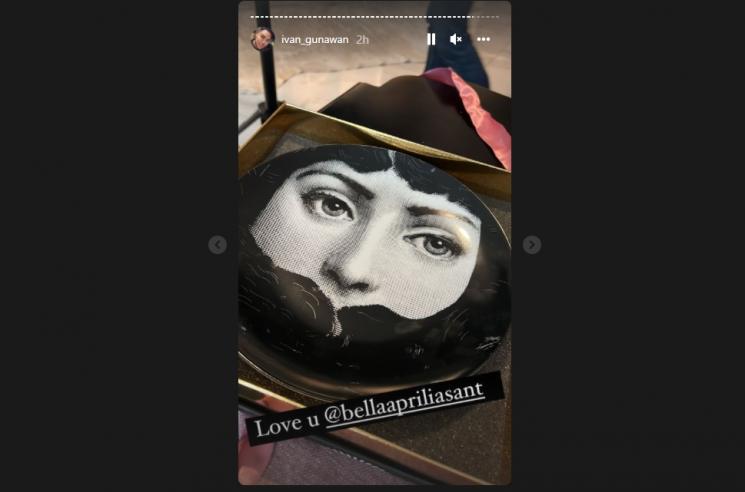 Ivan Gunawan dapat hadiah istimewa dan surat cinta dari Bella Aprilia Sant. (Instagram/ivan_gunawan)