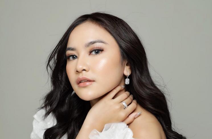 Adu Gaya Azalia Bianda Avissa vs Mahalini (instagram/@azaliabiandaavissa/@mahaliniraharja)