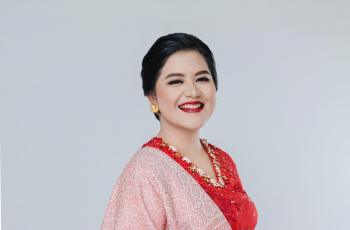 9 Pemotretan Terbaru Kahiyang Ayu, Pamer Bahu Mulus