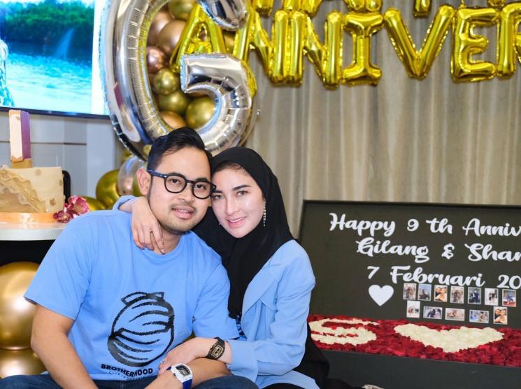 Momen anniversary Shandy Purnamasari dan Gilang Juragan 99. (Instagram/@shandypurnamasari)