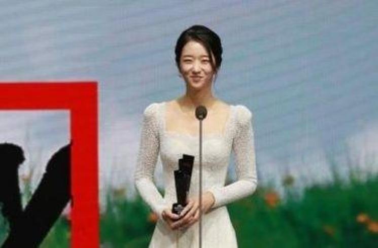 Seleb Korea Punya Sertifikasi Unik. (Twitter/goldmedalistGM)  