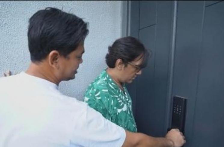  Potret Rumah Baru Surya Insomnia. (YouTube/ Andre Taulany TV)
