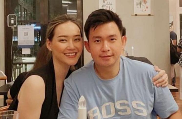 Artis Menikah dengan Pendeta. (Instagram/felicehwang)