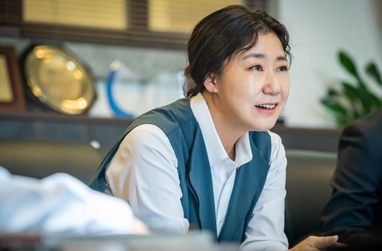 Sinopsis Black Dog (Soompi)