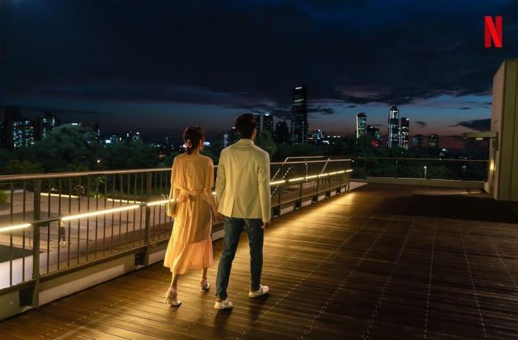 Pesona Seohyun SNSD di Love and Leashes (Instagram/@netflixkr)
