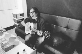 Musisi Younky Soewarno Meninggal Dunia, Dewa Budjana Berduka dan Beri Penghormatan Terakhir