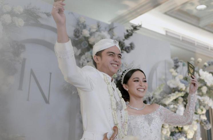 Artis ulang tahun sama dengan pasangan (Instagram/@nimazdewantary)