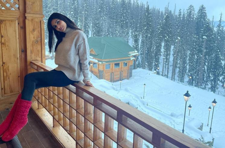 Potret Honeymoon Mouni Roy (Instagram/@imouniroy)