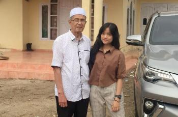 10 Potret Kebersamaan Fuji dan Kakek, Mengaku Sudah Punya Pacar