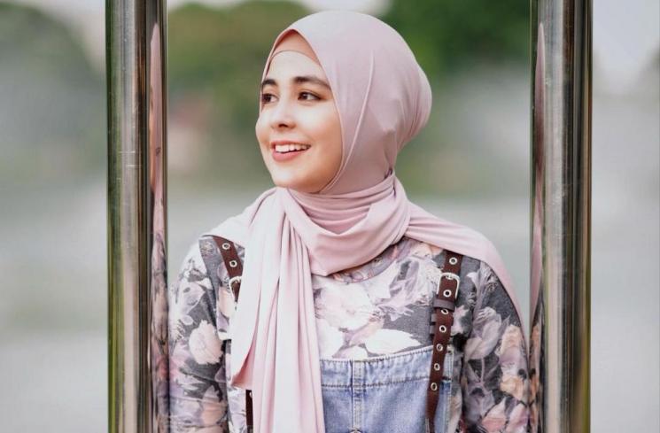 Artis cerai saat hamil (Instagram/@ristytagor)