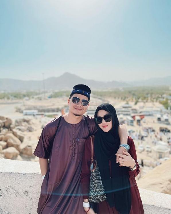 Potret Alvin Faiz dan Istri Umrah Saat Pandemi (Instagram/Alvin_411)