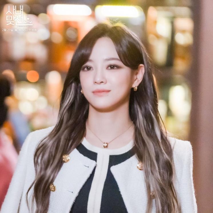 Pesona Kim Sejeong di A Business Proposal (Instagram/@sbsdrama.official)