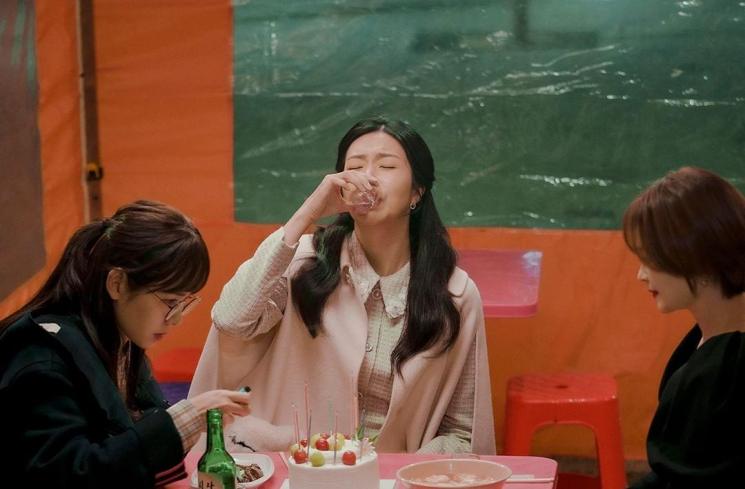 Pesona Kim Ji Hyun di Thirty Nine (Instagram/@jtbcdrama)