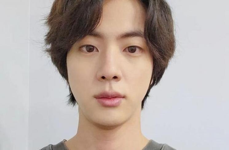 Idol K-Pop yang Kuliah Sampai S2 (Instagram/jin)