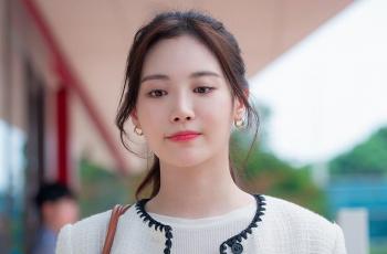8 Pesona Yura Girl's Day di Forecasting Love and Weather, Reporter Cuaca yang Curi Perhatian Pecinta Drakor
