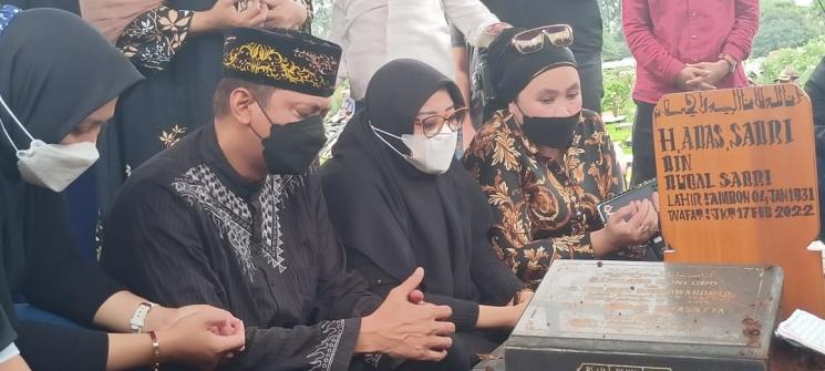 Doddy Sudrajat di TPU Malaka, Jakarta Timur. (MataMata.com/Rena Pangesti)